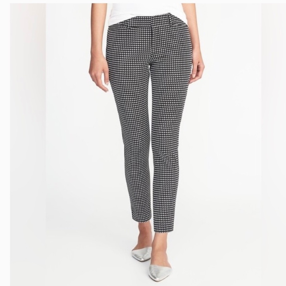 Old Navy Mid-Rise Pixie Skinny Crop Pants Gingham 0 Black White Checkered Work